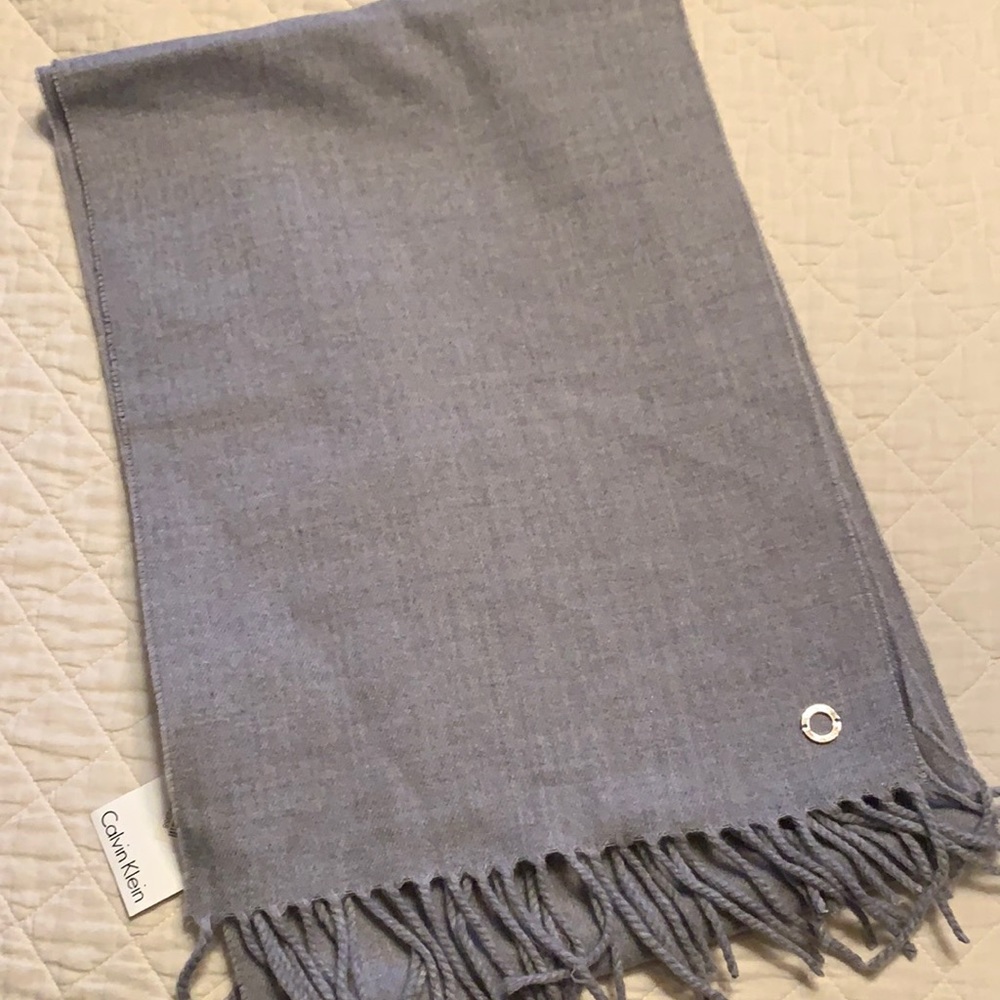 Calvin Klein Gray Fringe Scarf New